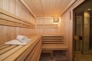 Construire un sauna : la banquette