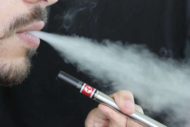 La cigarette électronique, votre alliée pour arrêter le tabac