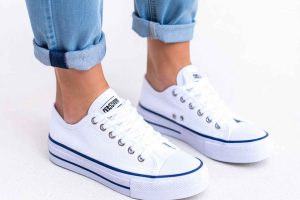 Entretenir ses chaussures blanches
